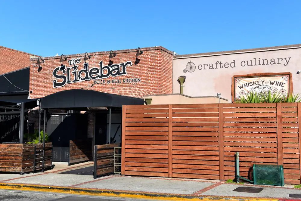 Slidebar Rock-N-Roll Kitchen